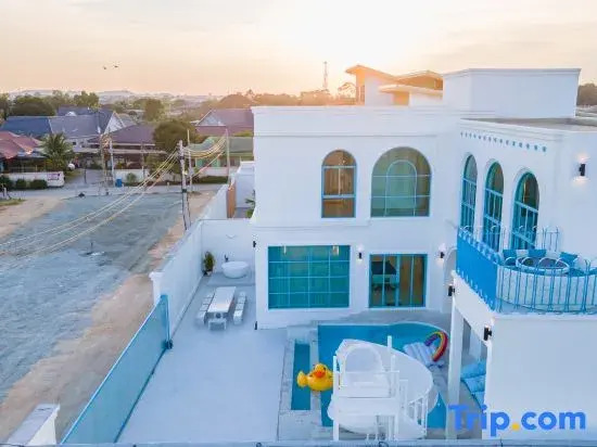 Blue Tierra Pool Villa Pattaya