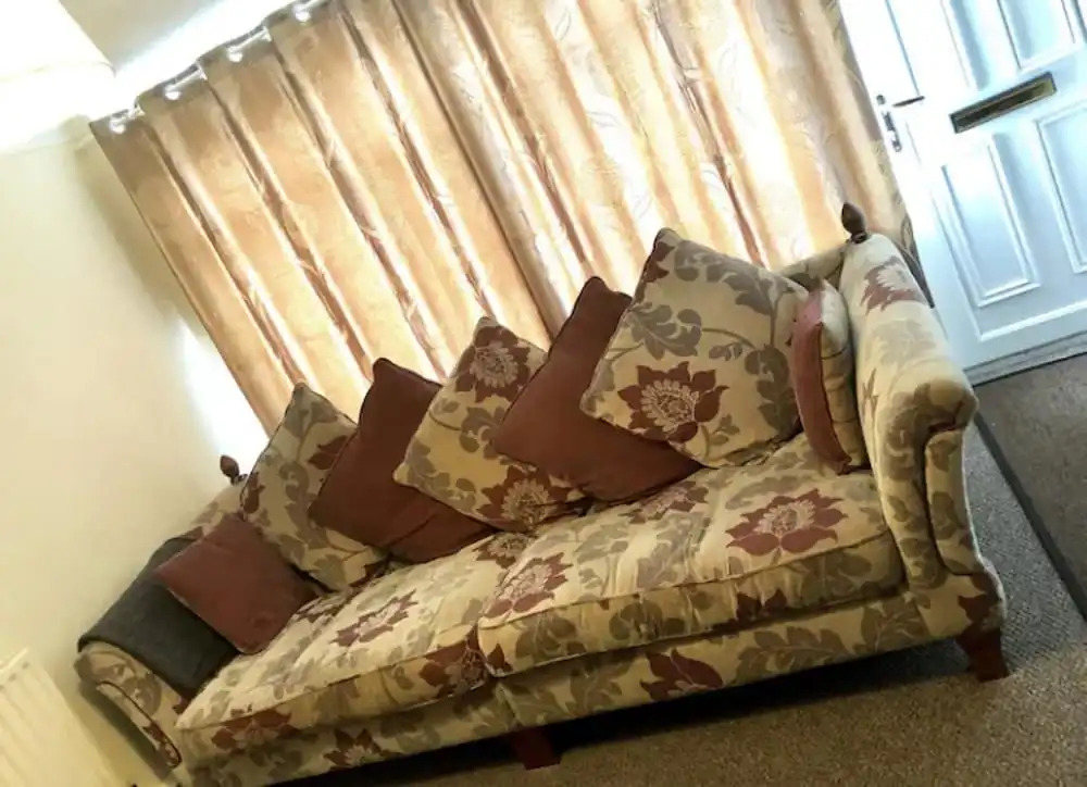 Ac Lounge 115 1-bed Apartment in Rochford