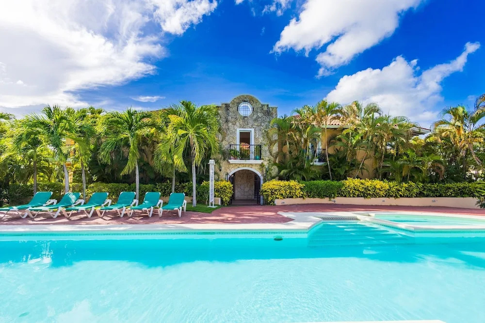 Oasis Cocotal Family 4BR Apartment in Punta Cana