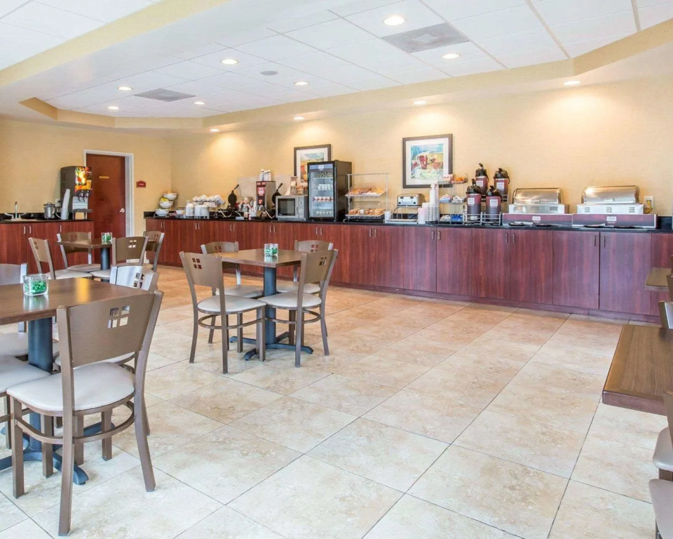 Comfort Suites Atlanta Airport