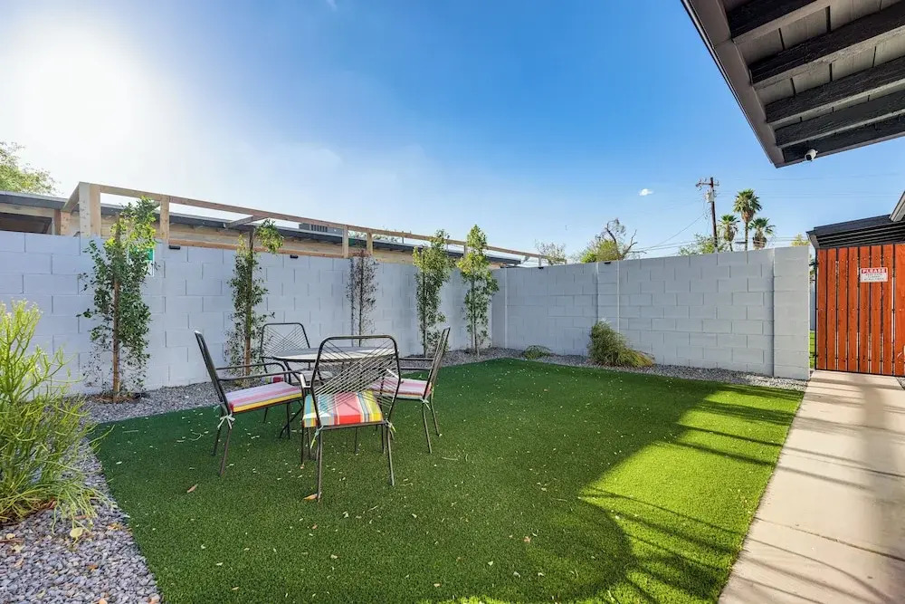 ~ 4 Mi to Old Town Scottsdale: Tempe Duplex