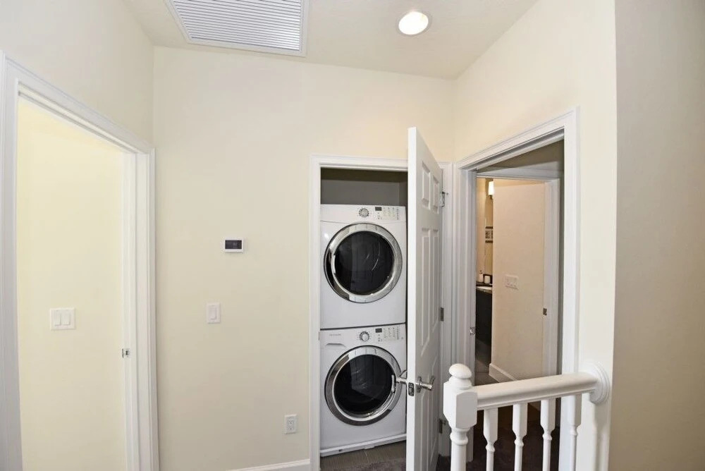 Retreat Silvercreek 1517ERCJI - Three Bedroom House