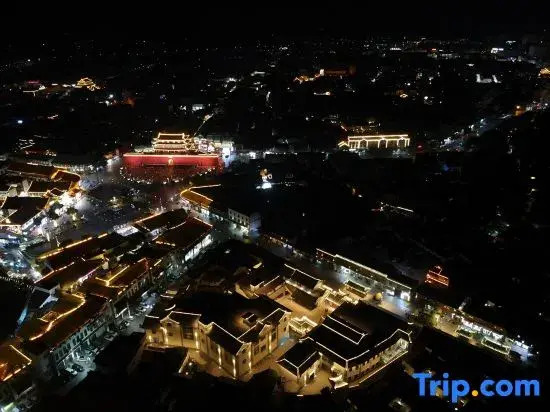 Yihe Mingtang Homestay (Jianshui Ancient City Zhangming Museum)