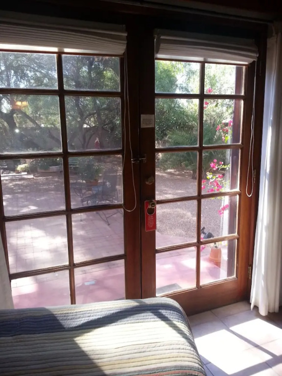 Sam Hughes Inn Bed & Breakfast