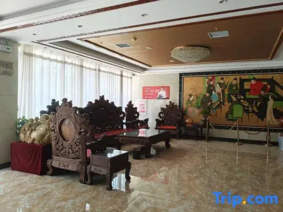 Puyang Qianyou Hotel