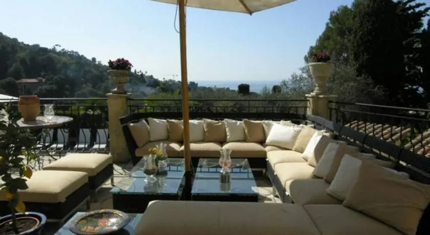 Amazing Villa Californian Style