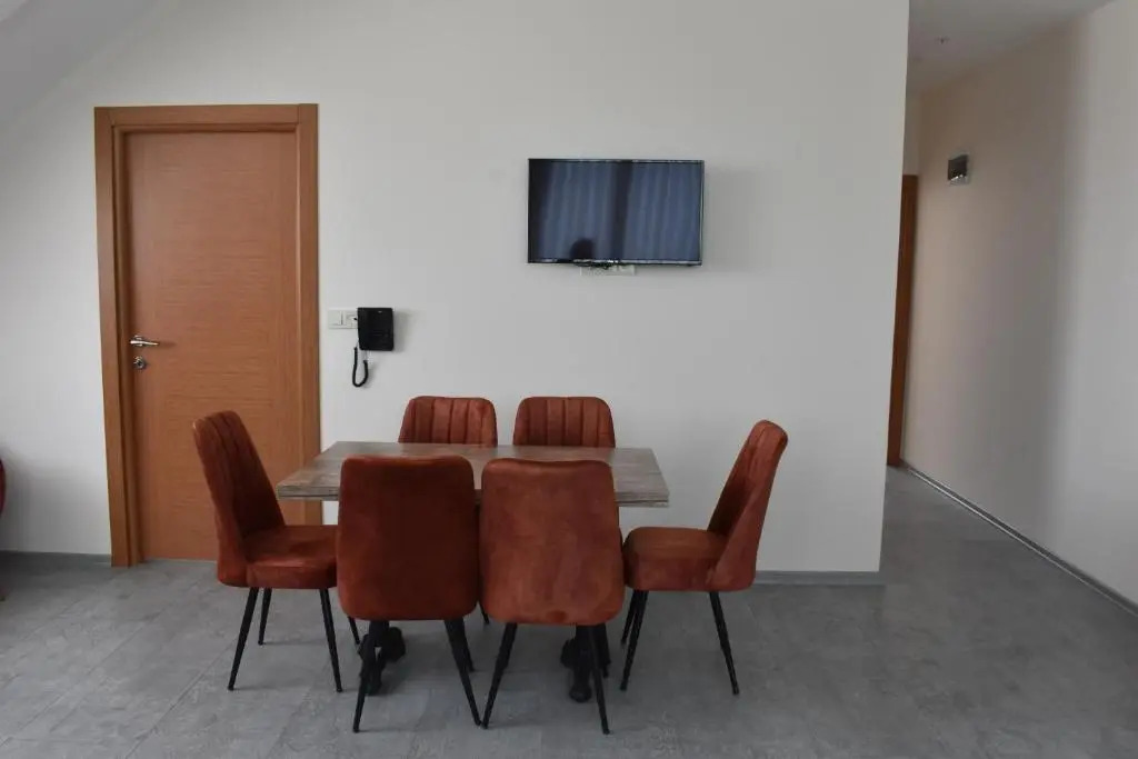 Mia Suite
