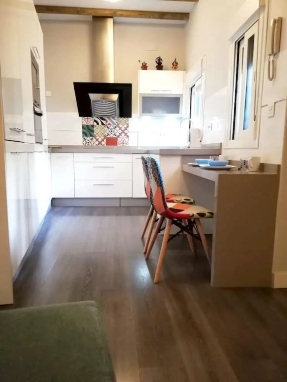 Apartment with 2 Bedrooms in Sevilla, with Wifi