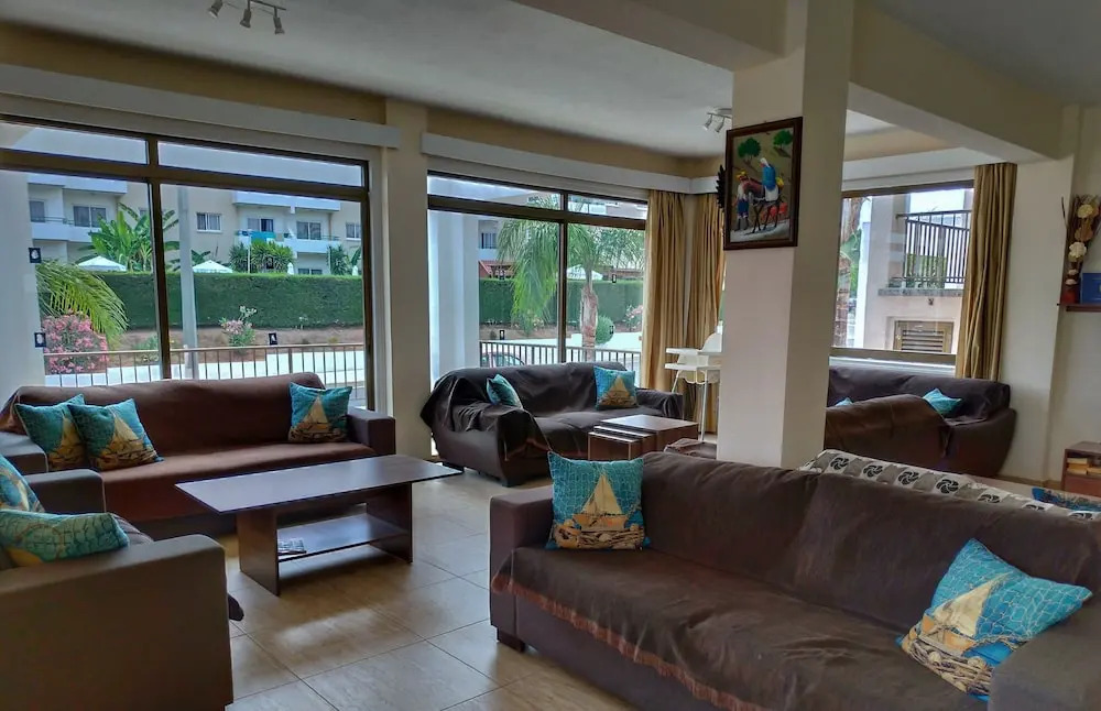 Maricosta Apartments
