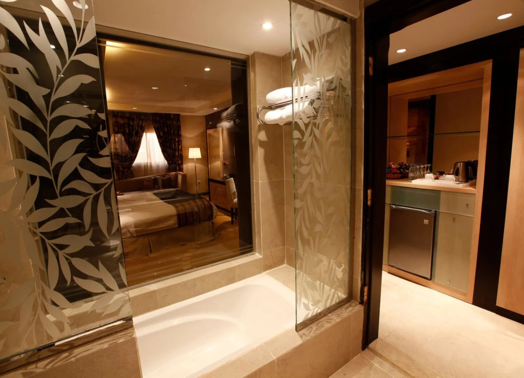 Grand Plaza Hotel - Takhasosi Riyadh