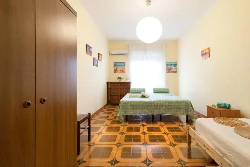 Gallipoli, lido san Giovanni, 5 posti letto