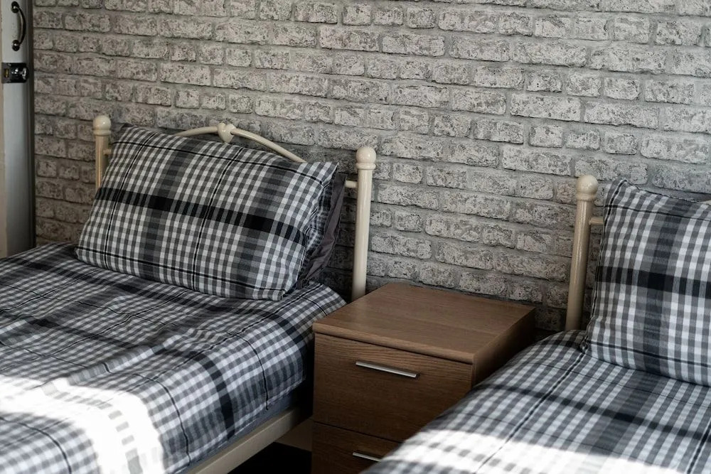 OYO Shore Surf Lodge