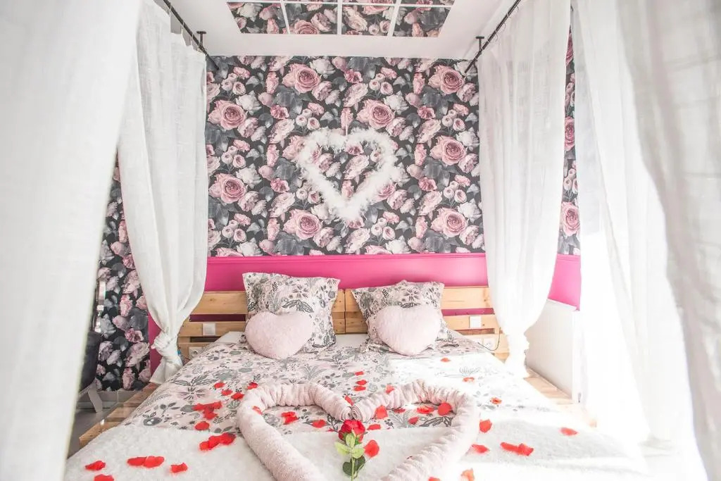 Romantisme et glamour 2 avec spa , clim et jardin