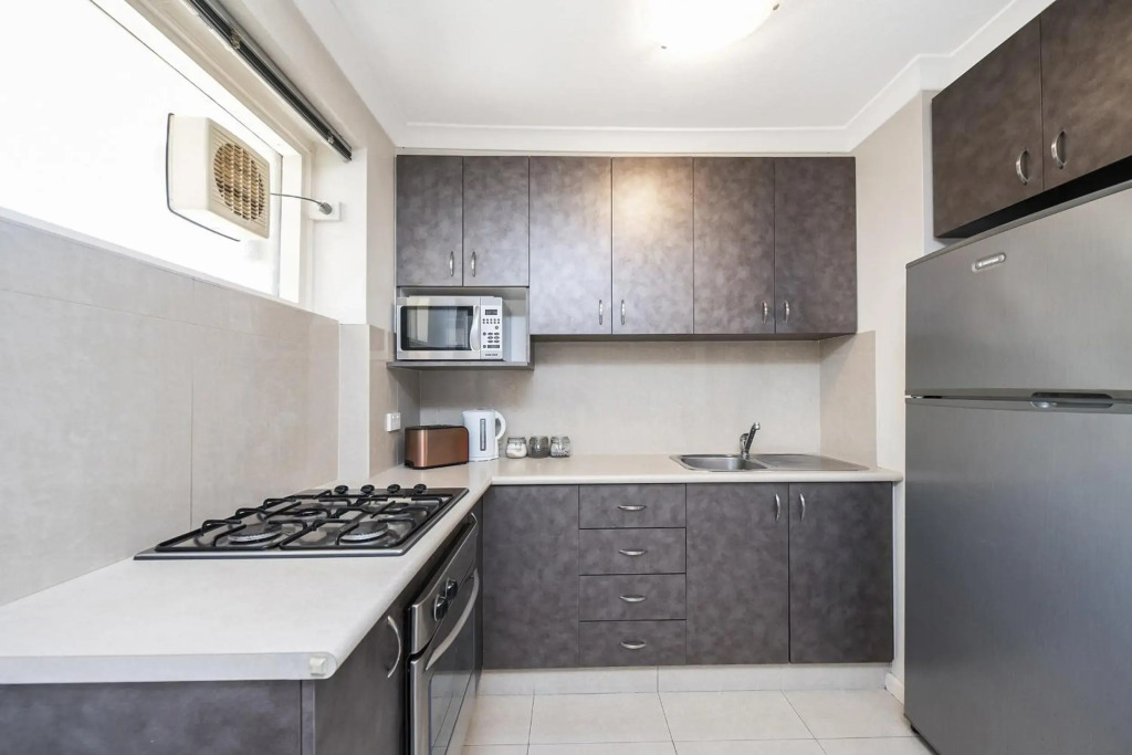 Studio 3 - ground floor Fremantle apartment