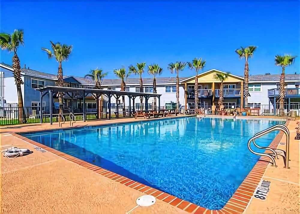 48 Sea Isle Village - One Bedroom Bungalow