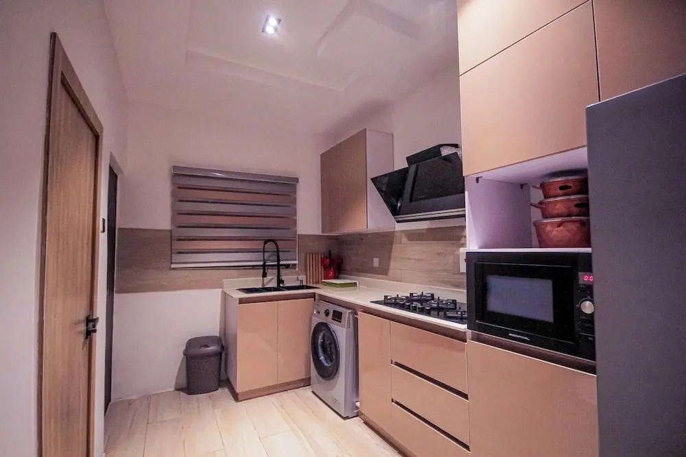 Benin City Blissful Apartment - Cozy 2BR Retreat