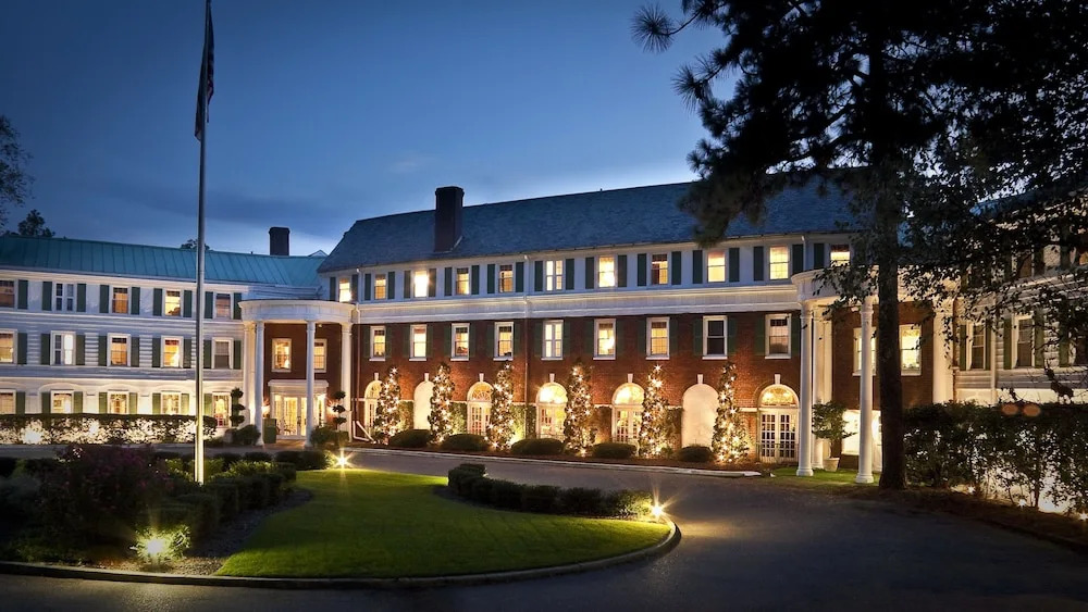 Mid Pines Inn & Golf Club