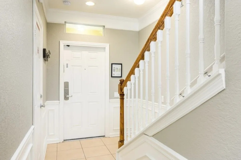 NEW 3 Bedroom Townhome [cdc Compliant] l 4008 Home