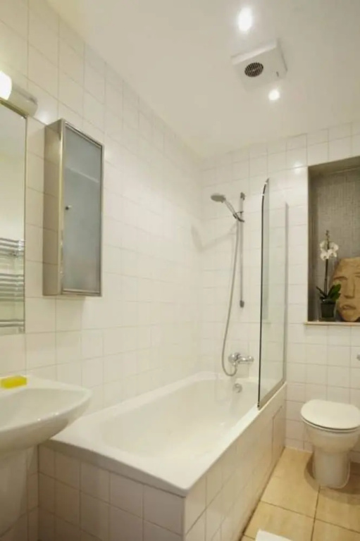 1 Bedroom Apartment Near St Paul's
