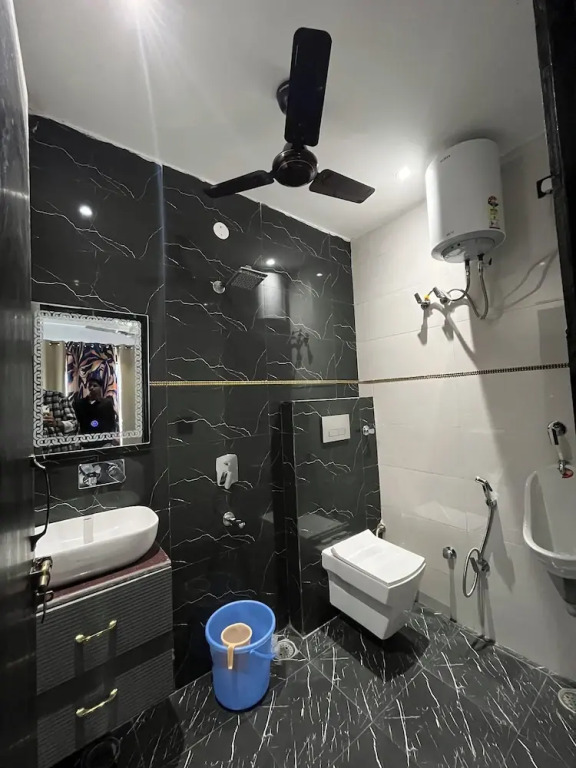 Invogue Inn