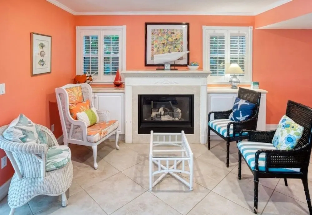Lollipop 3 Bedroom Home by RedAwning