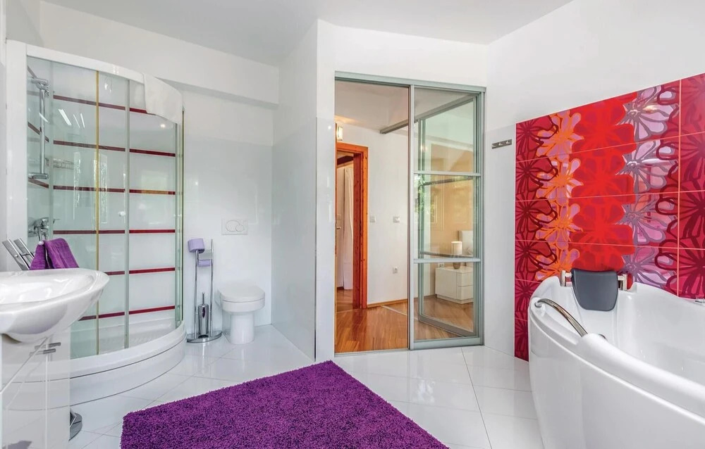 Amazing Home In Kostrena