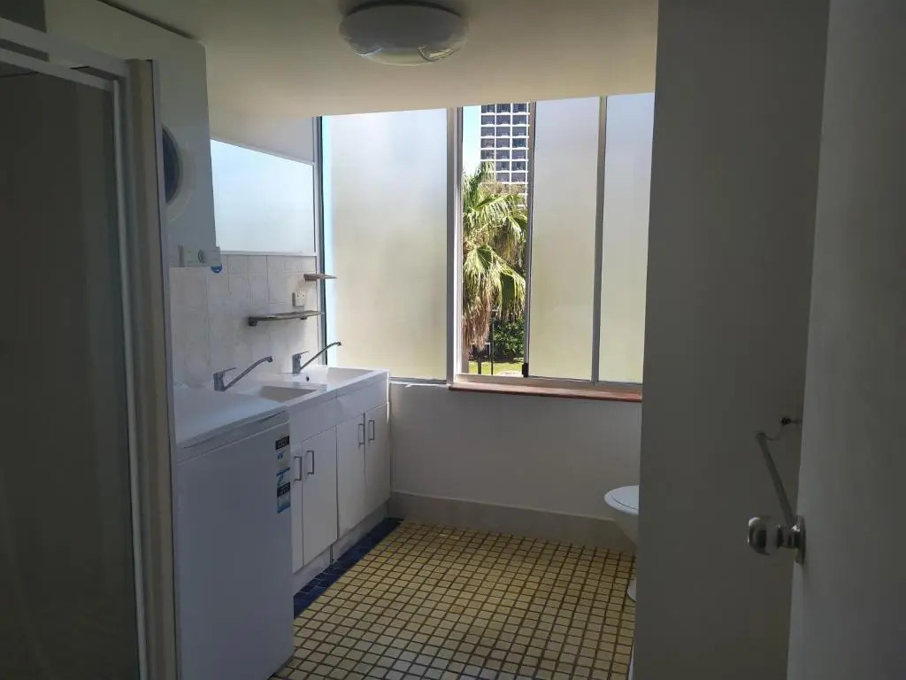 Quarterdeck Apartments