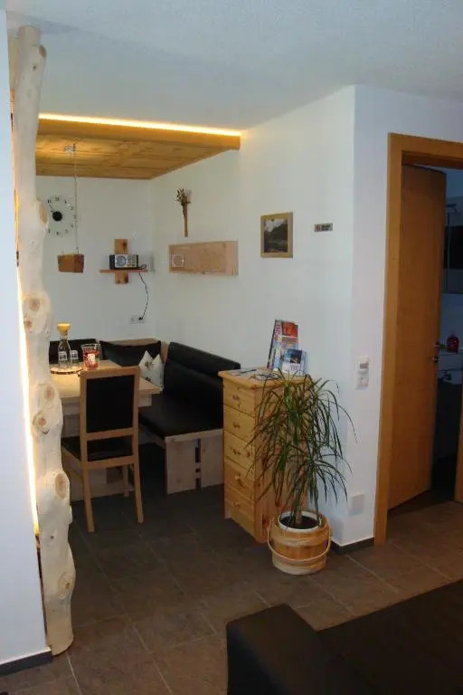 Haus Carmen, Familienfreundliche 4 Edelweiss Ferienwohnung mit TOP Einrichtung