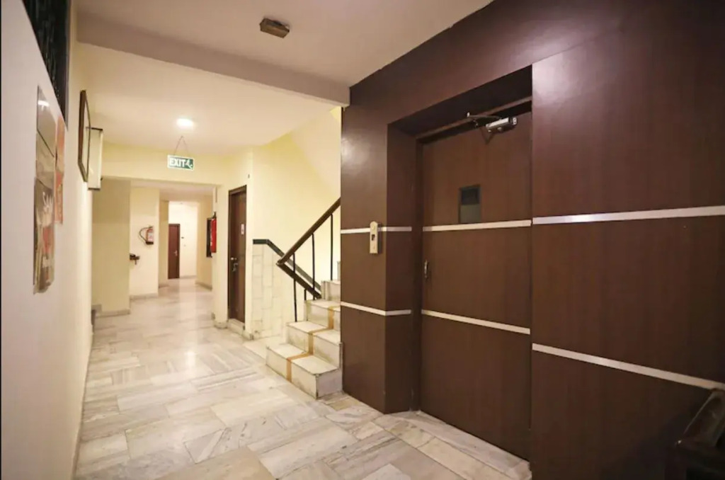 Vivek Hotel