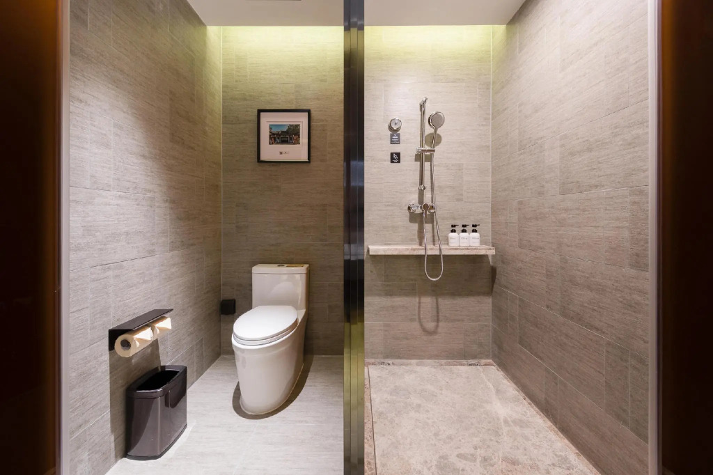 Atour Hotel (Zhongshan North Railway Station, V - Park Plaza)