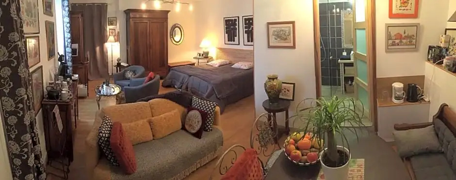 Chambre dHôtes Le Tilleul de Canac PARKING privé GRATUIT Petits déjeuners COMPRIS