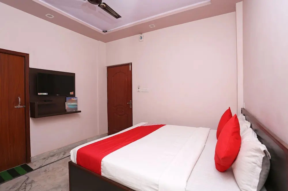OYO 22661 Hotel The Drizzle