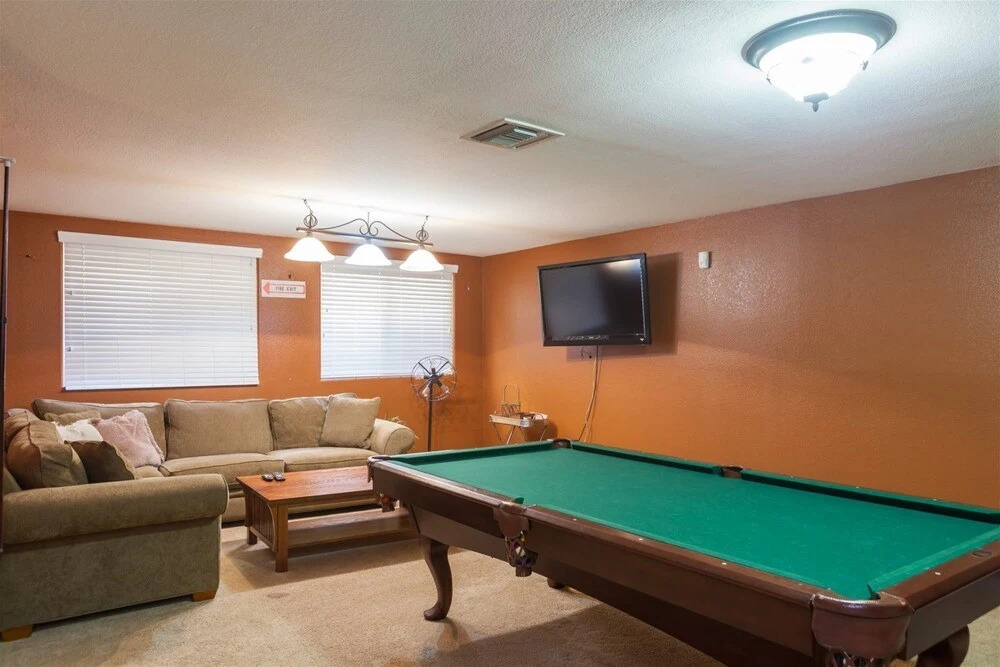 3235 Chandler