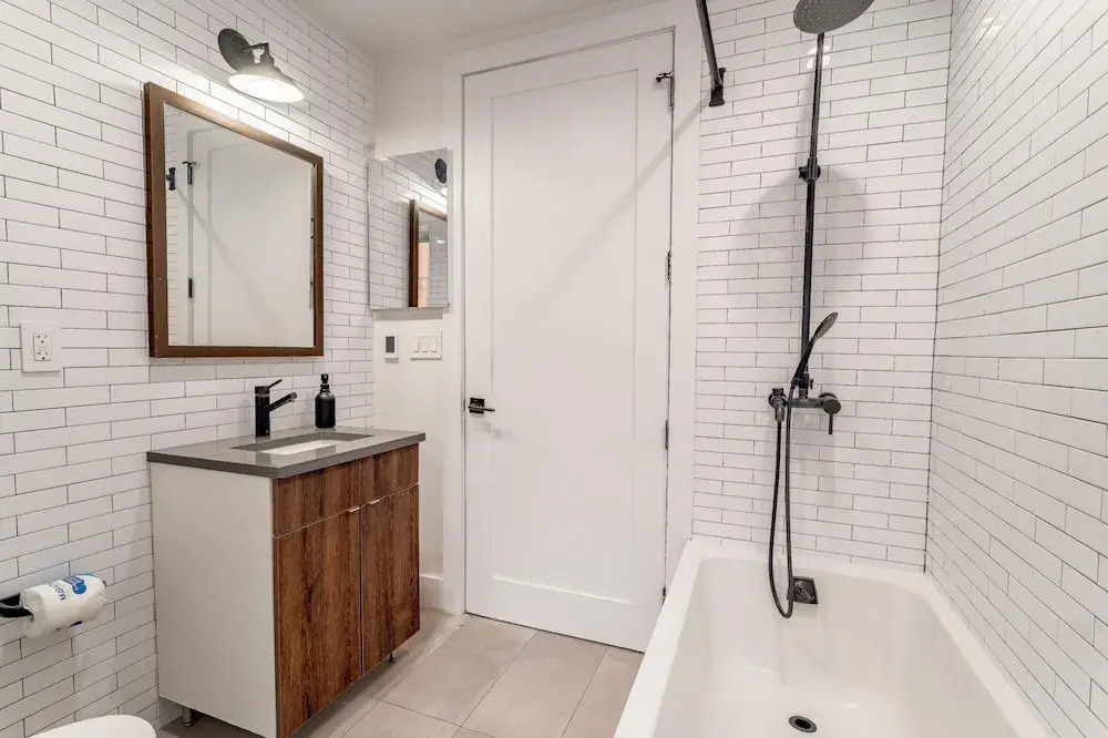Luxury 3 Bedroom 2 Bath Apartment in Prime Location of NYC