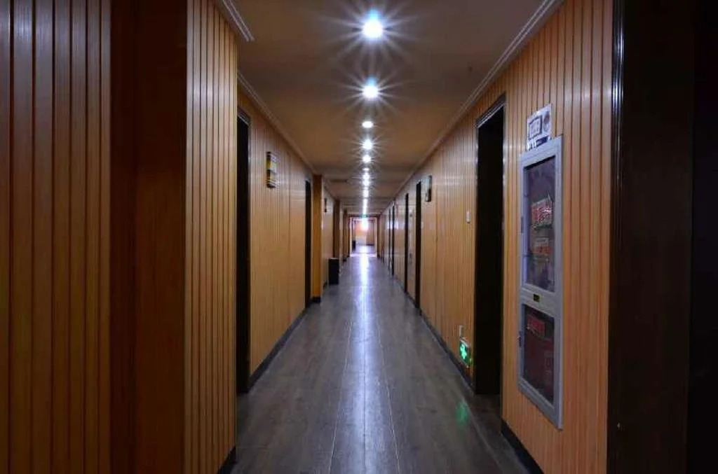 Longquan Hotel