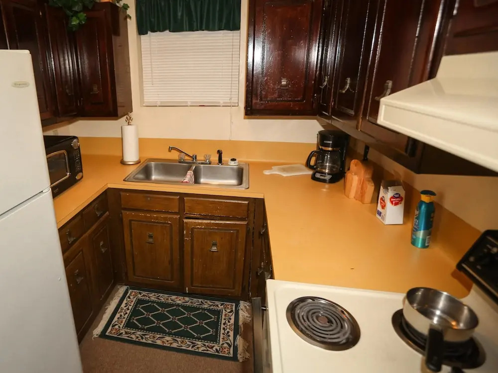 Lamplighter Suites