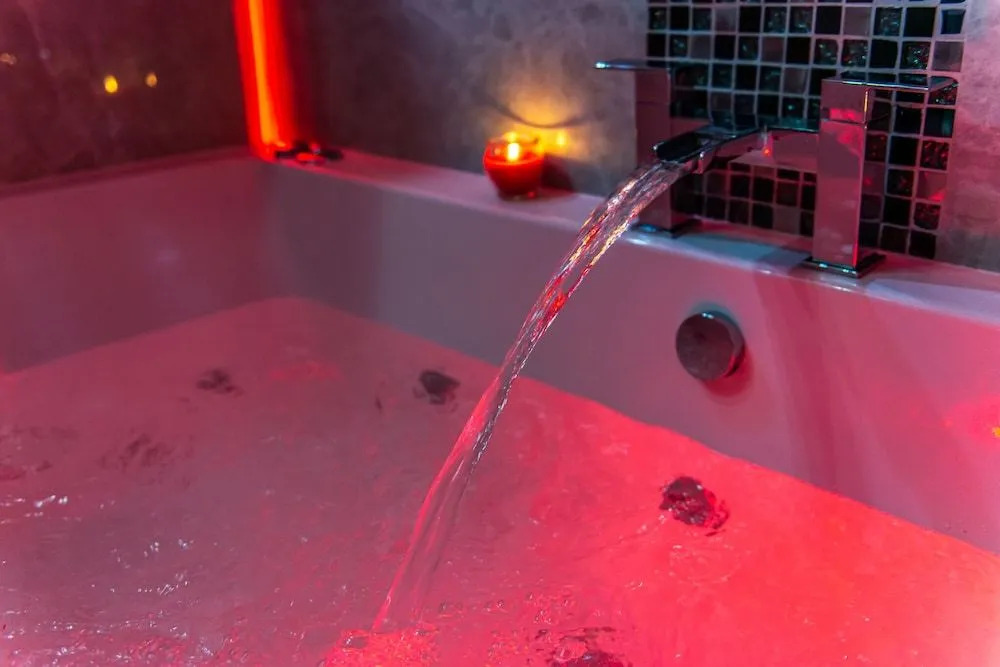 Aphrodite Suites Huddersfield