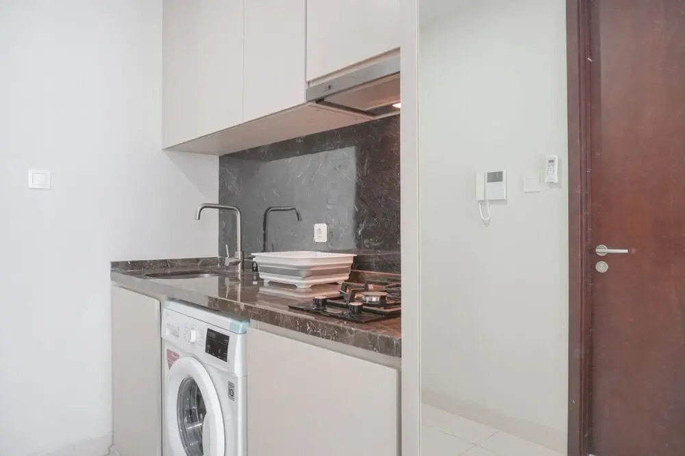 Fully Furnished And Cozy Studio At Green Sedayu Apartment