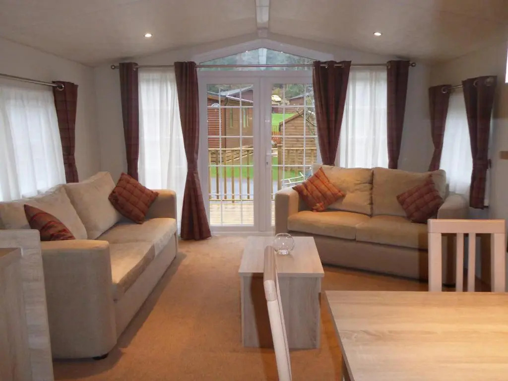 Lewis Lodge