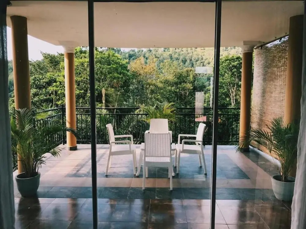 The Springfields Kandy