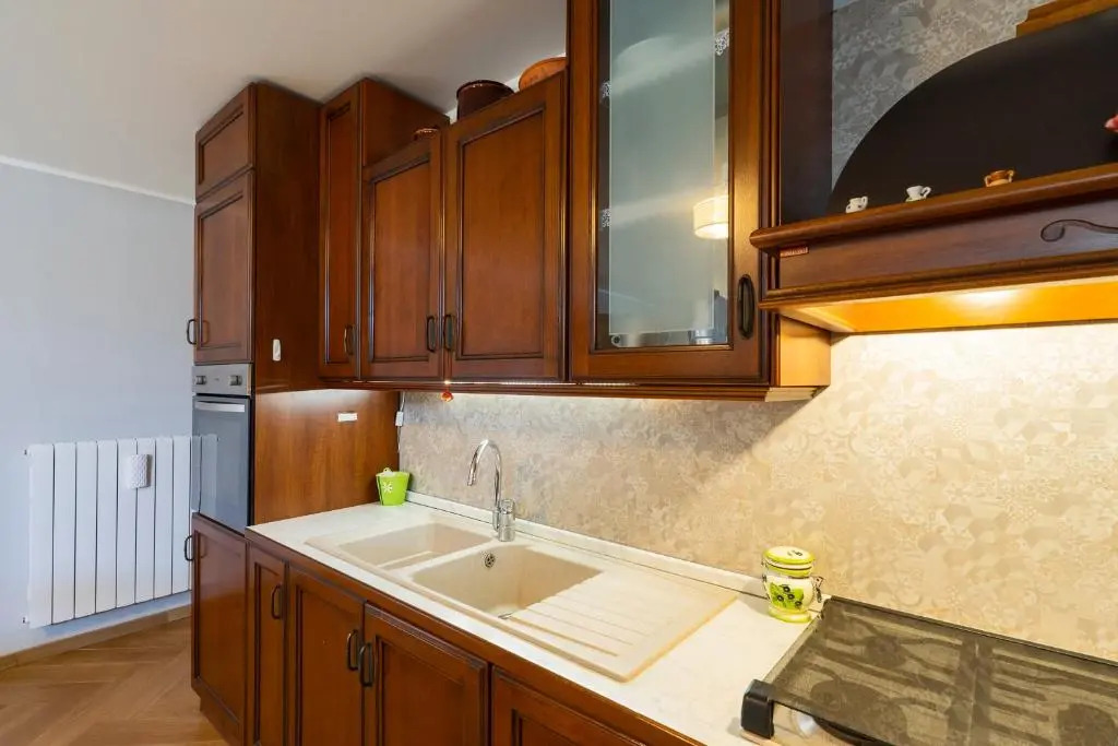 Intera villa ad uso esclusivo con 2 bagni 4 camere da letto,garage,giardino,area fitness,lavatrice,wifi