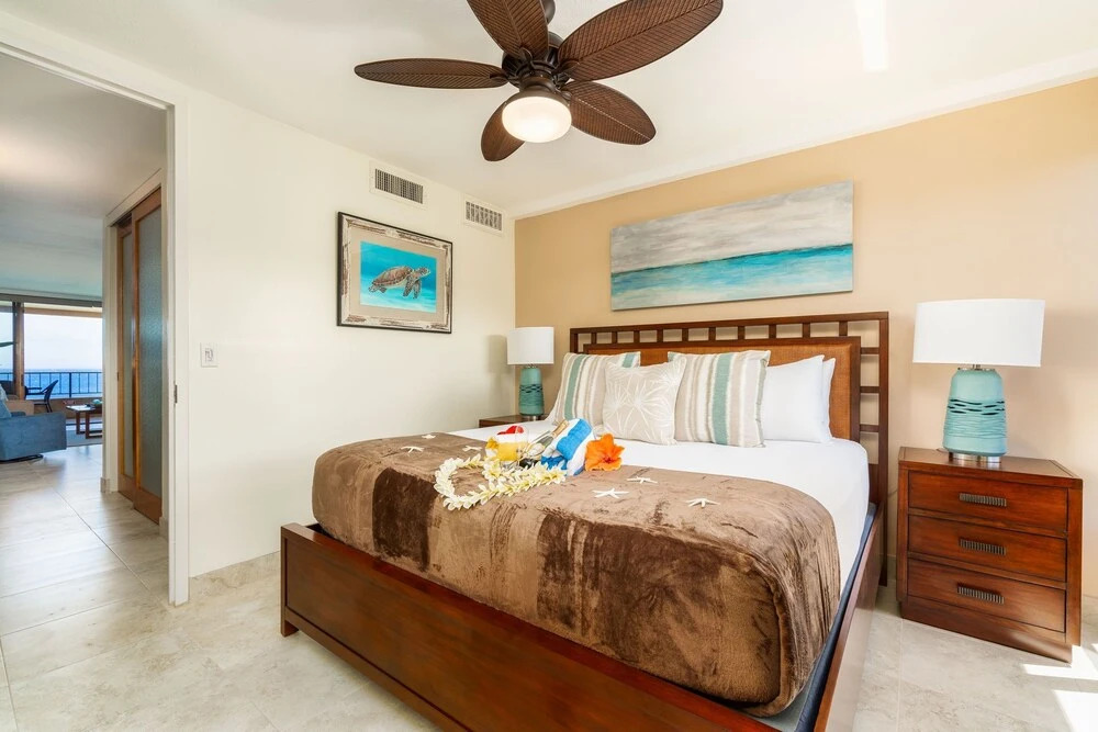 Maui Kai 908 Oceanfront 1 Bedroom 1 Condo by RedAwning