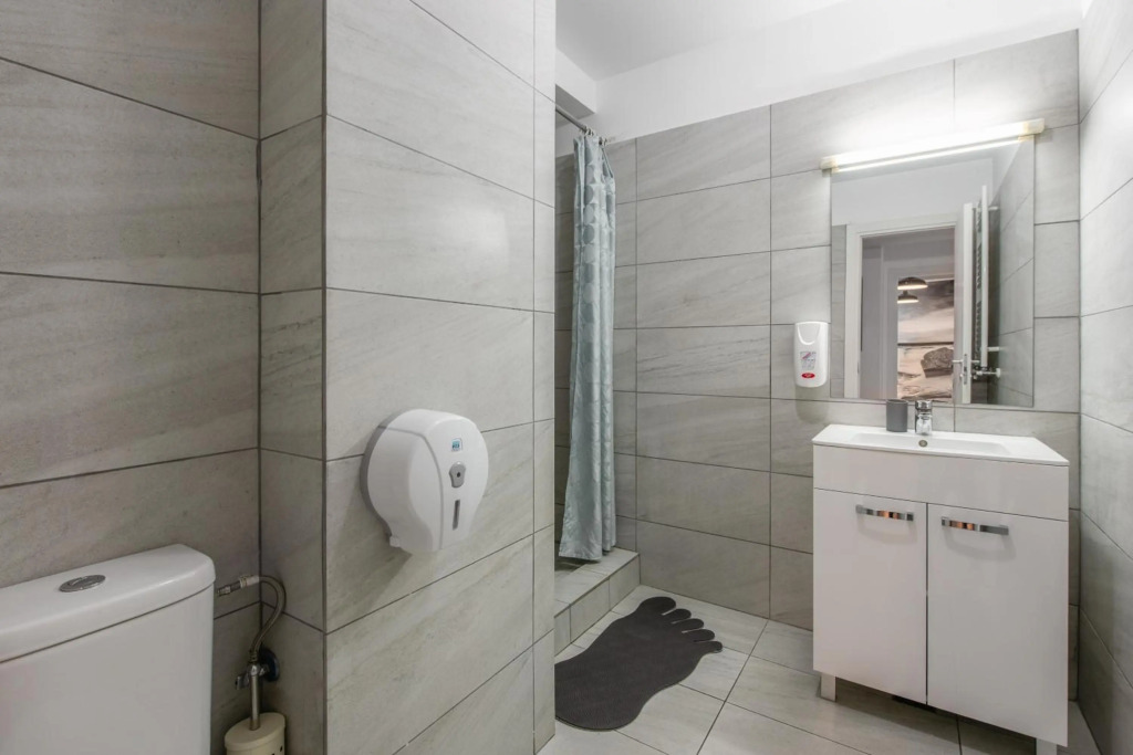 Bucharest Central Apartments - Shabbat Friendly