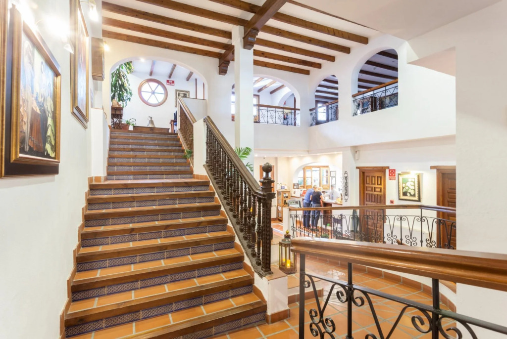 Hotel Alcadima