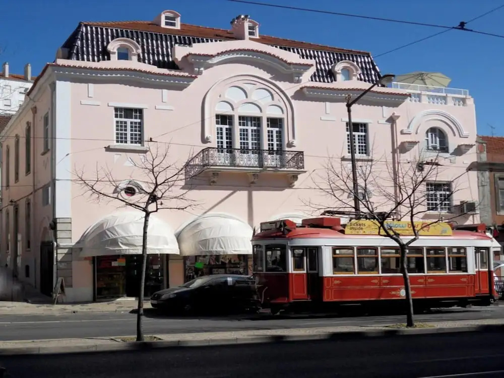 1 bedroom apartment located in the heart of Lisbon city