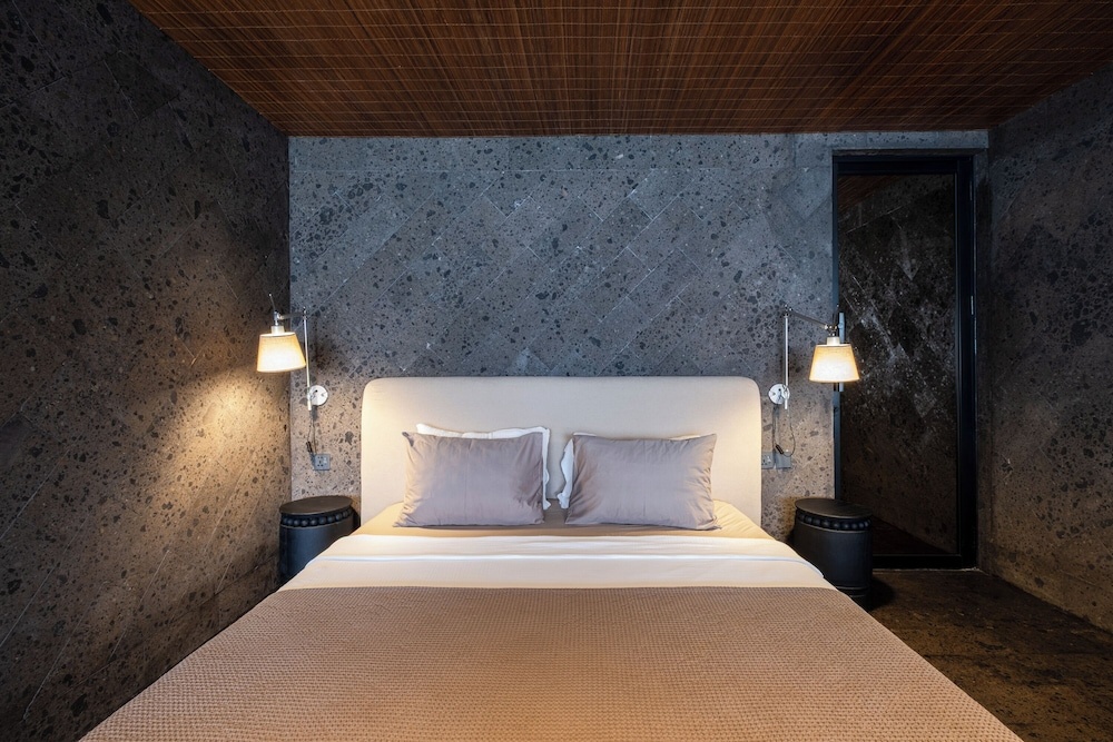 The Lima Ocean Suites Pererenan