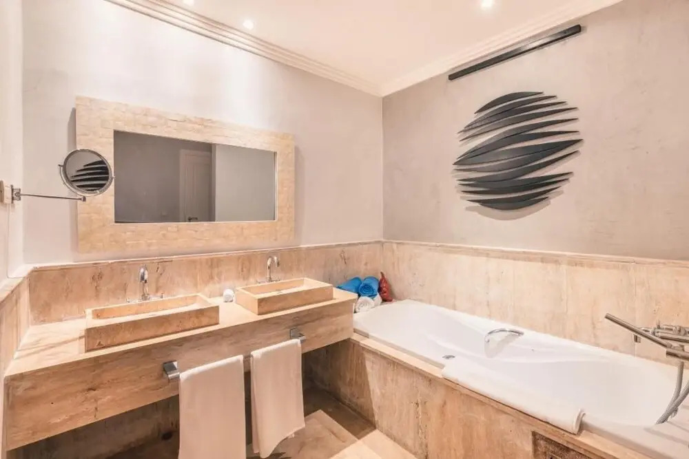 Modern 2BR at Fishing Lodge Ba28