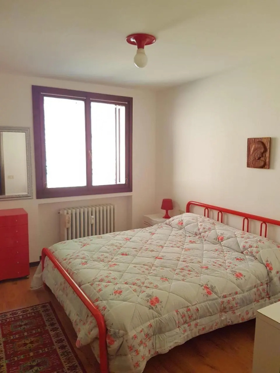 026 Bilocale con Caminetto Giustino