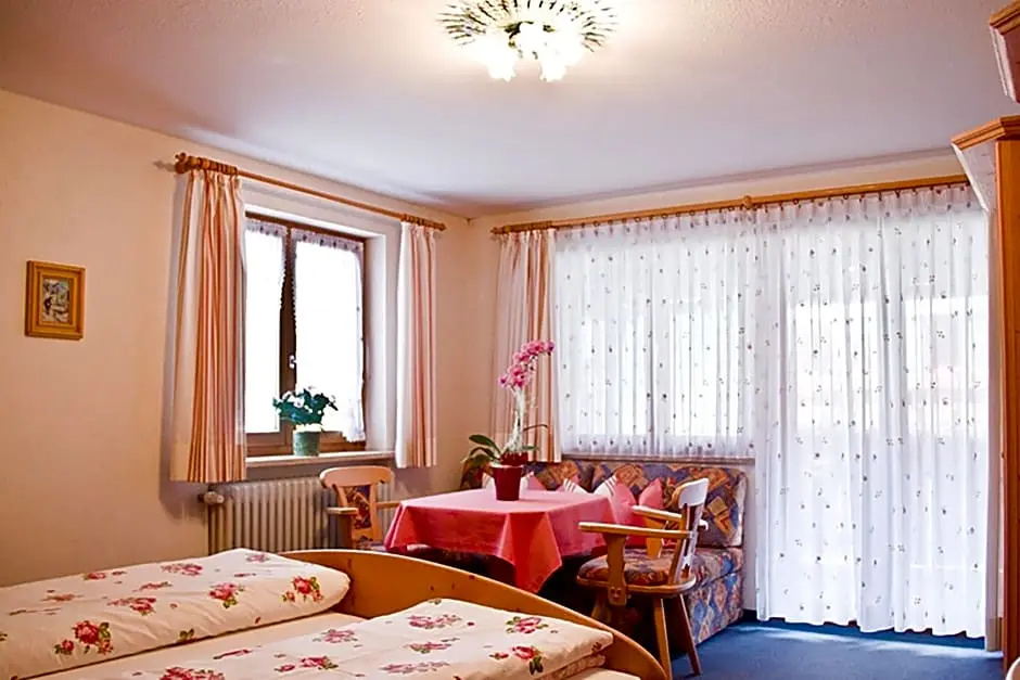 Ferienwohnungen Gästehaus Schraudolf