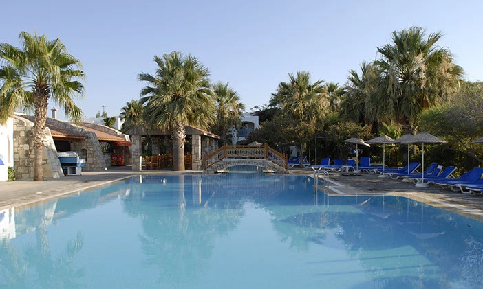 Tamarisk Beach Hotel